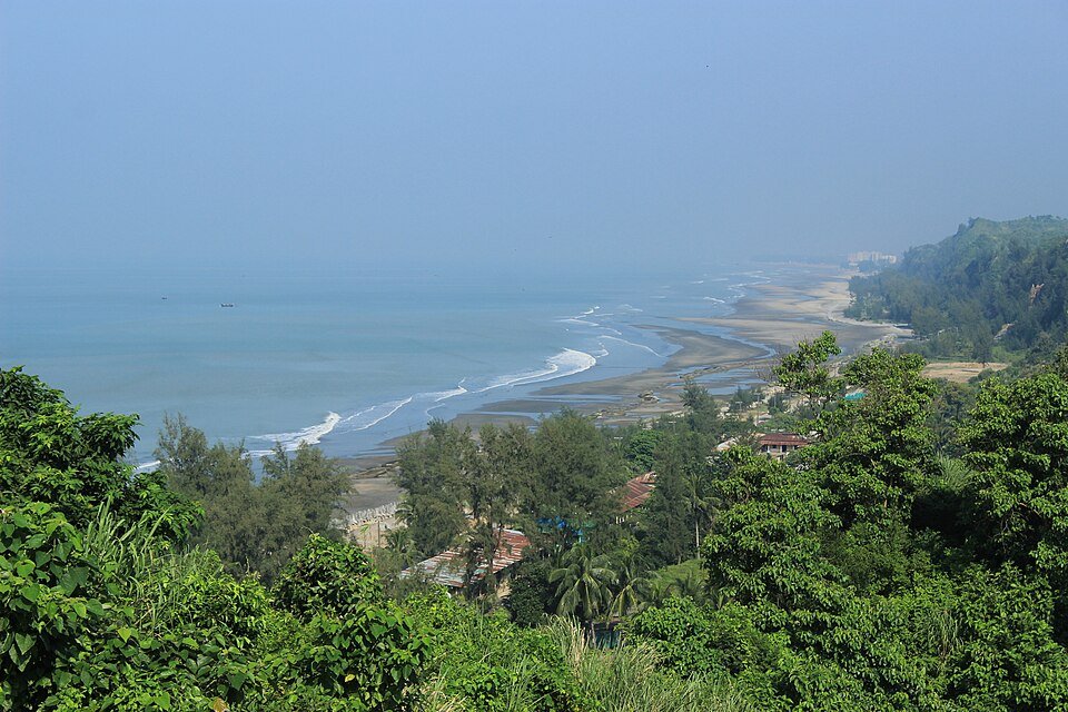 Himchari_National_Park_-_A_View_From_The_Top
